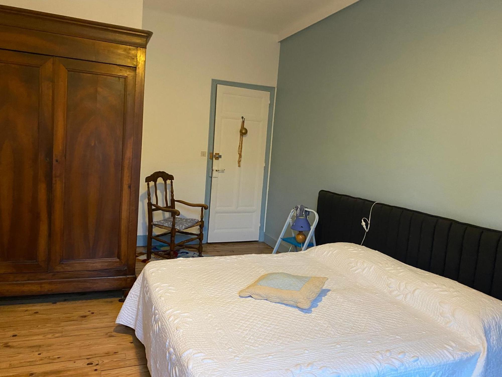 Les Chambres De Marielou Орияк Екстериор снимка
